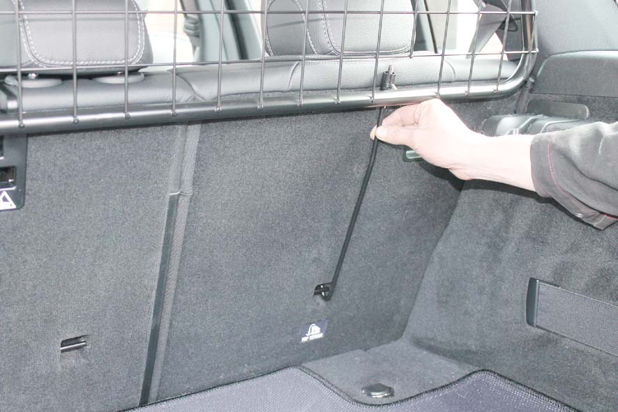 thumbnail image 2 of UK Custom Covers Quilted Boot Liner Mat For Mercedes E-Class Estate (2010-2016) - QBL264 2 of 6