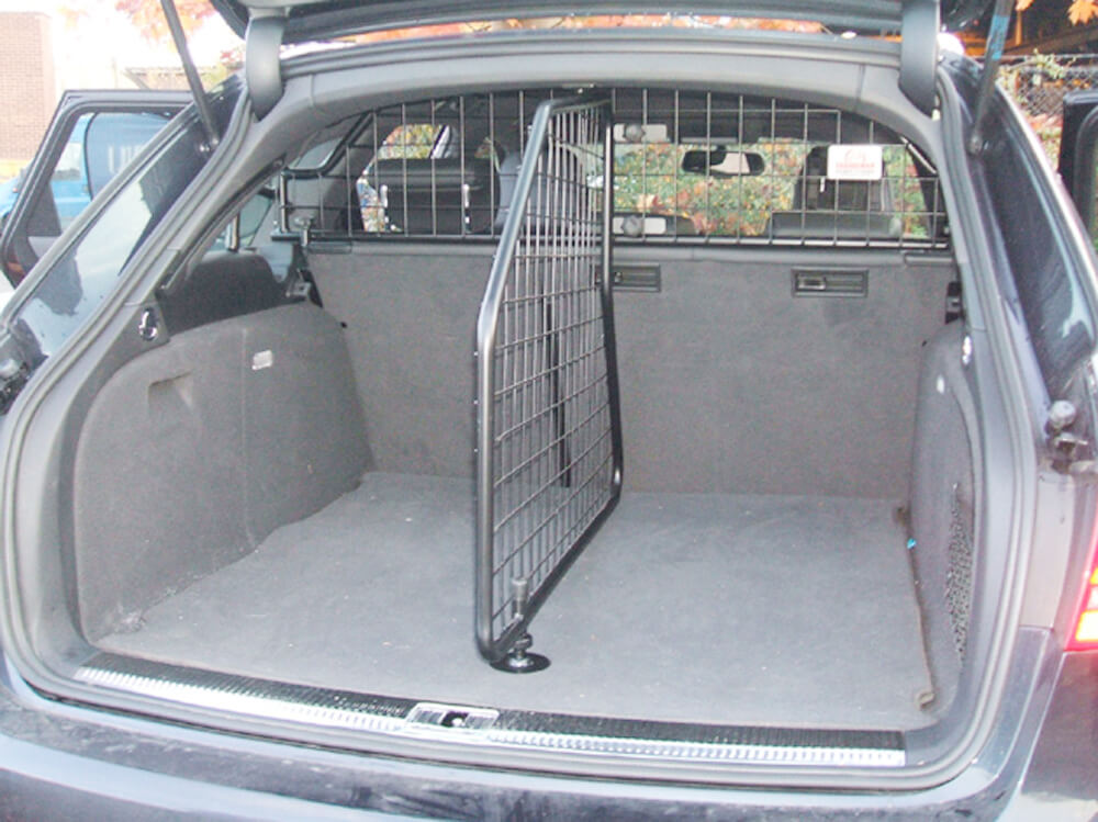 Audi a4 avant deals boot divider