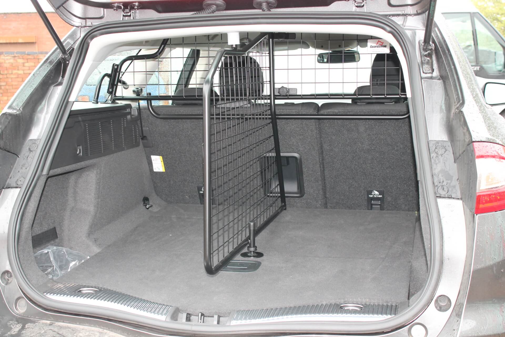 guardsman-g1392d-mondeo-estate-boot-divider