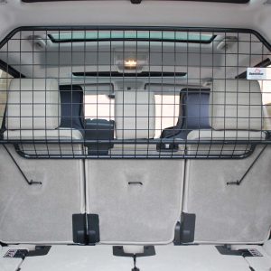 LAND ROVER DISCOVERY 3 and 4 (2004-2016) L319 DOG GUARD