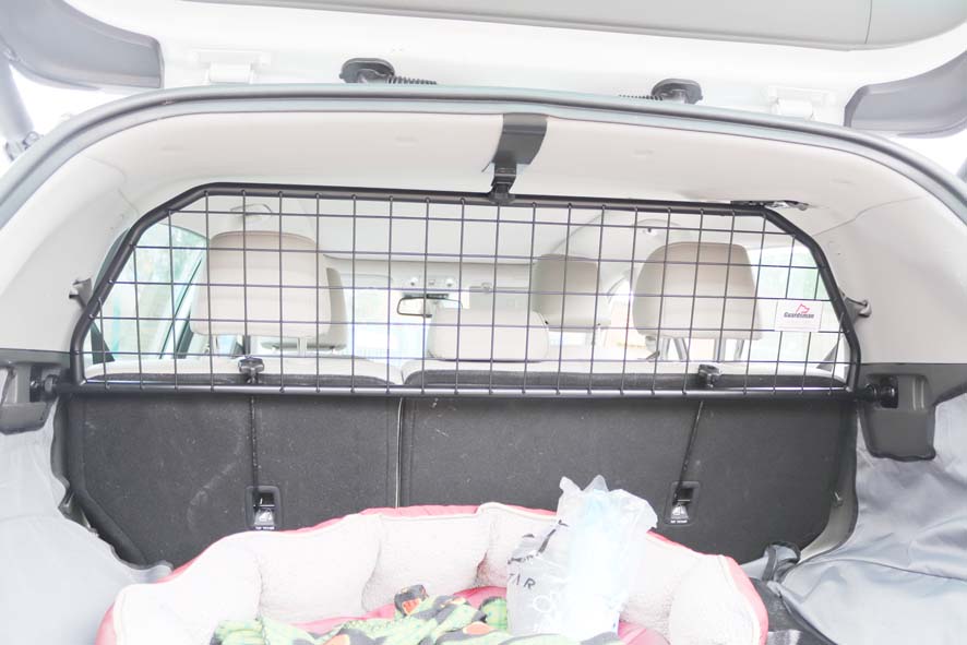 Rhinos Autostyling Adjustable Mesh Dog Guard For Kia Sportage - Heavy Duty Safety Barrier