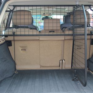 RANGE ROVER L322  DOG GUARD AND VARIABLE BOOT DIVIDER (G1395B)
