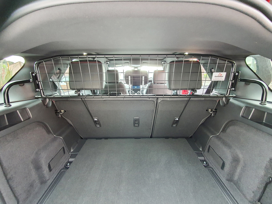 Guardsman LAND ROVER DISCOVERY SPORT L550 2015 ONWARDS DOG GUARD AND DIVIDER SET G1440B