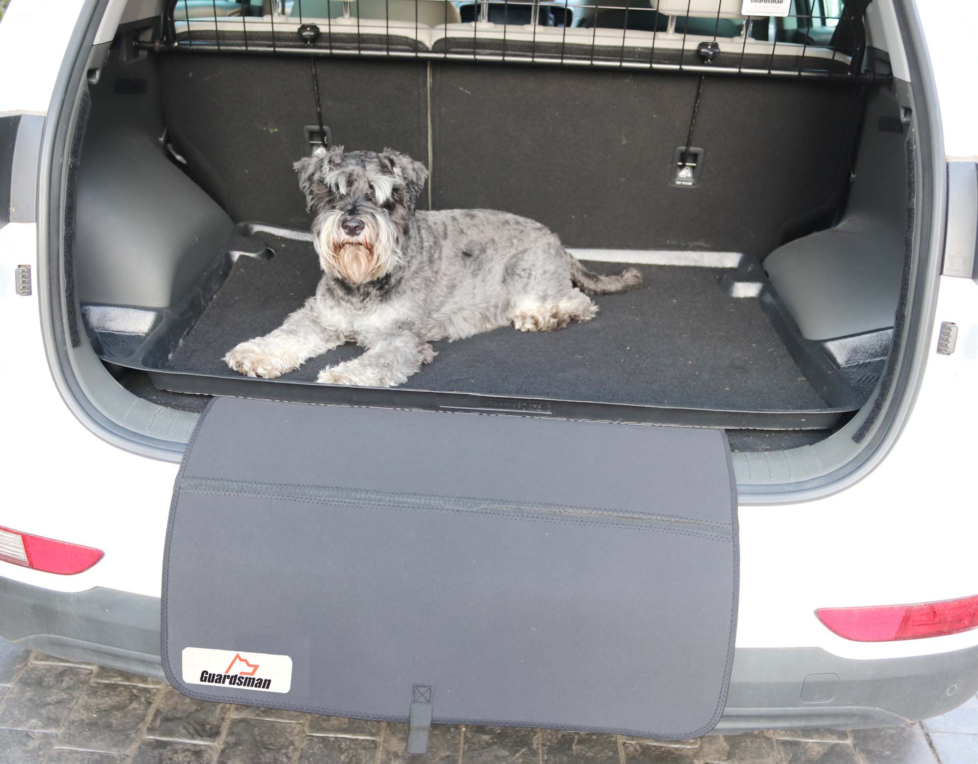 Guardsman - Skoda Octavia Boot Mat with Carpet Inlay and Bumper Protector