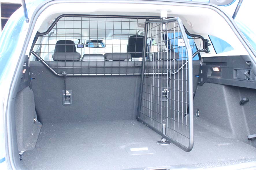 JH AUTOSTORES Heavy Duty Quilted Boot Liner For Ford Focus Estate 2011-2020 - Black Waterproof Mat