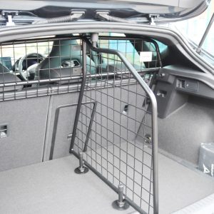 CUPRA FORMENTOR (2020 onwards) DOG GUARD AND DIVIDER BUNDLE (part no.G1685B*)
