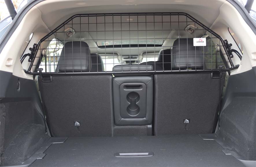 thumbnail interactive-video image 1 of Heavy Duty Mesh Dog Pet Guard Barrier For Nissan X-Trail - Headrest Mount - Black 1 of 4